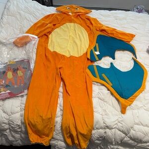 Adult Pokemon charizard deluxe Costume M (38-40)